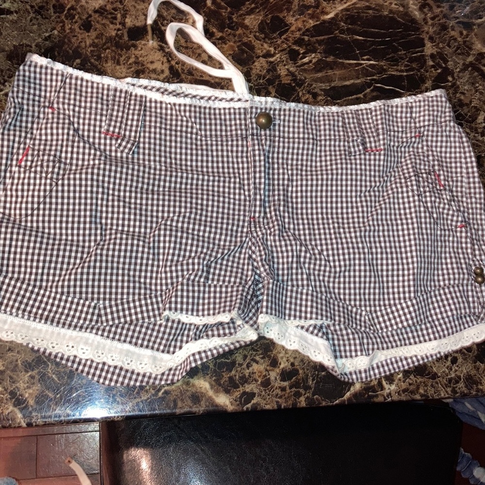 Guess shorts